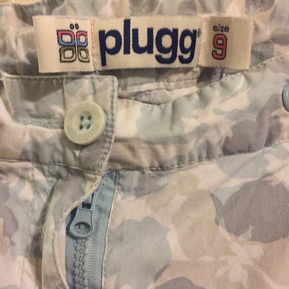 Capris - Picture 3 of 4